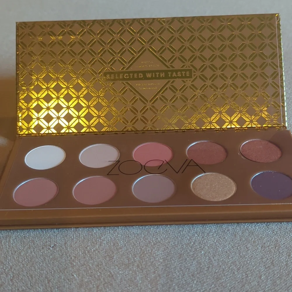 Zoeva Caramel eyeshadow palette